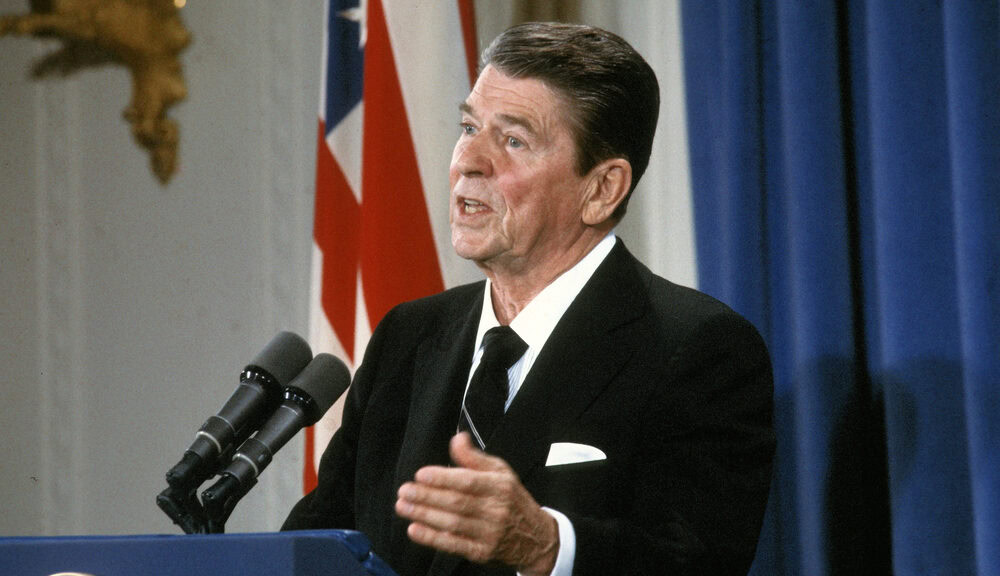 <em>When Character Was King: A Story of Ronald Reagan</em><br />by Peggy Noonan